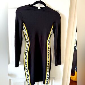 Divided dress, zero, black/yellow, spandex, long sleeve NWOT